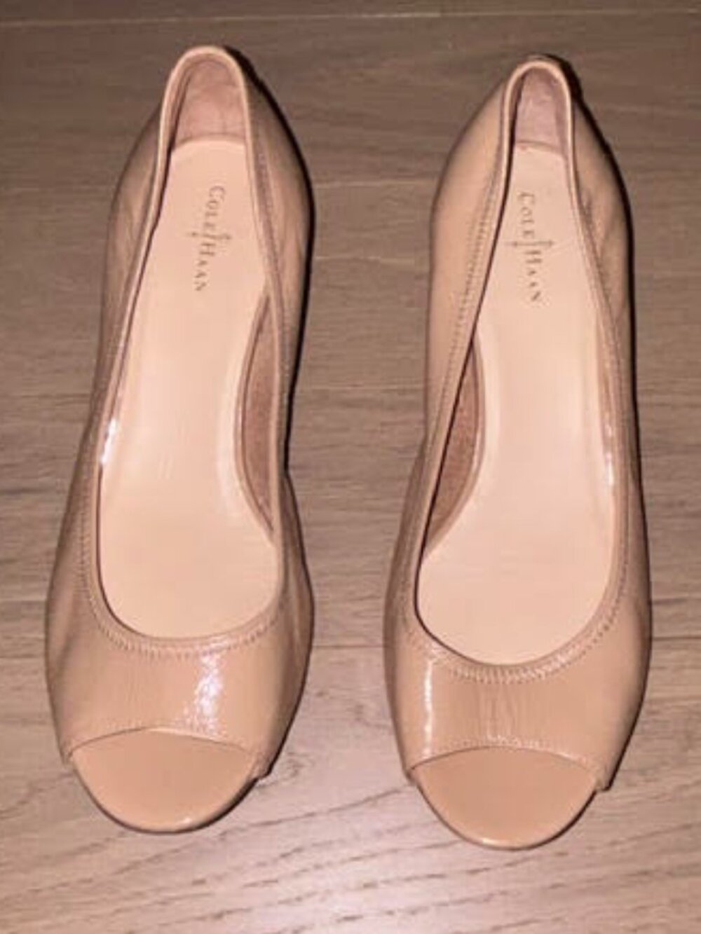 Cole Haan tan shoes, open toe wedge heel, leather, look to photos
